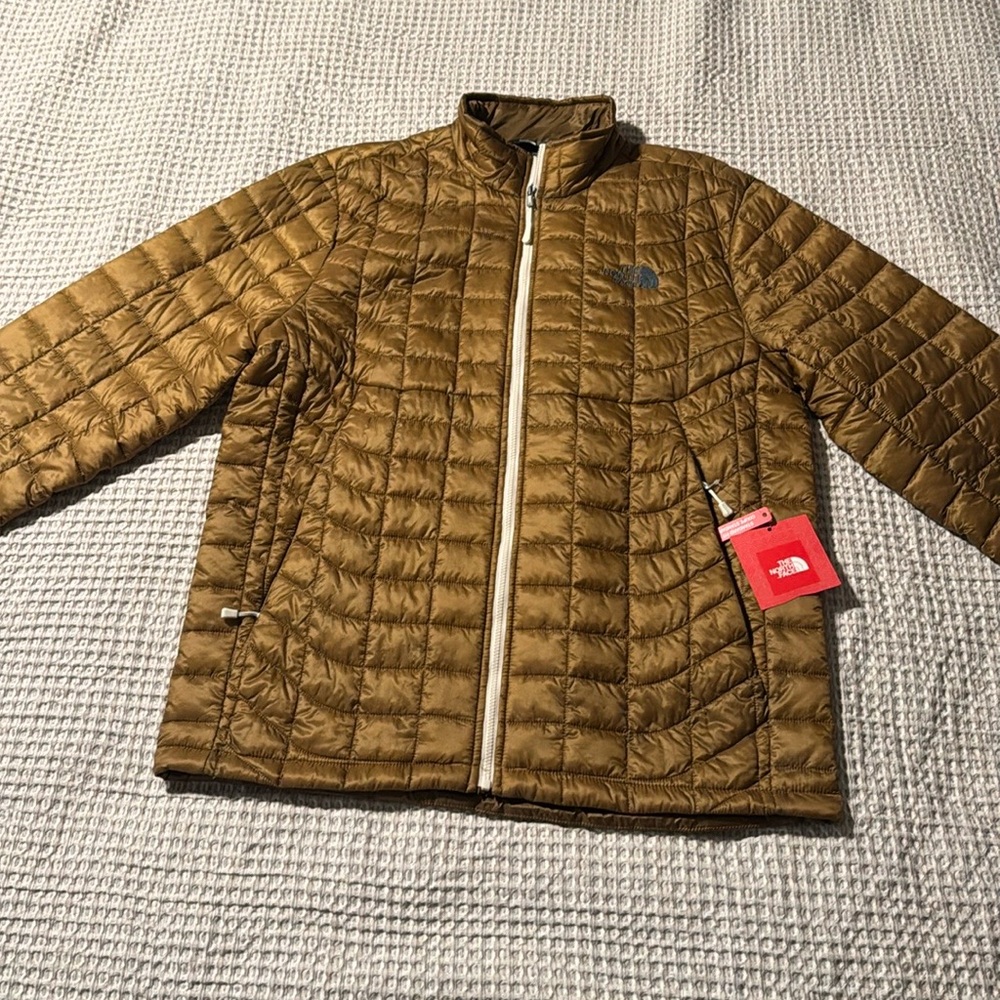 NWT Men’s North Face Coat